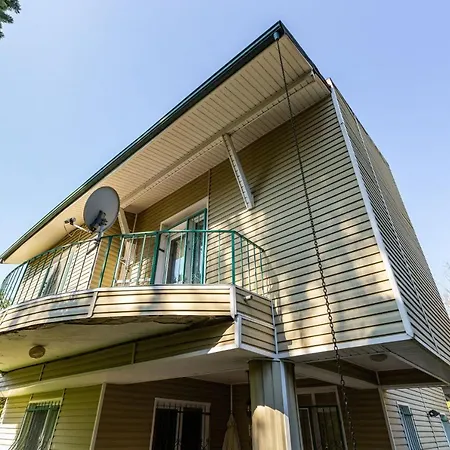 Villa Surrounded By Nature In Kartepe Near Sapanca